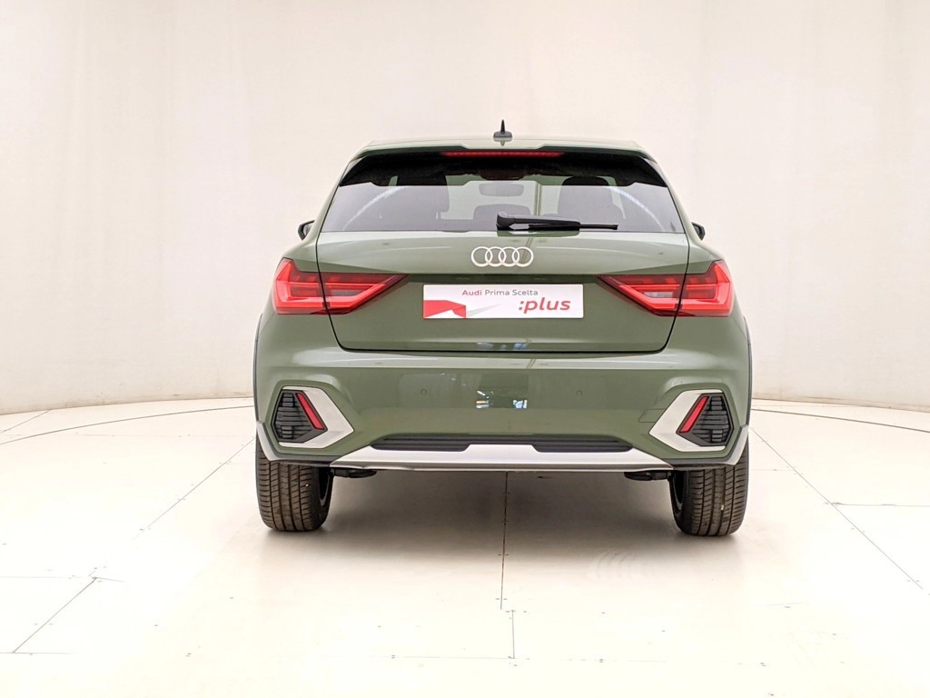 img-4 Audi A1 Audi U1284186