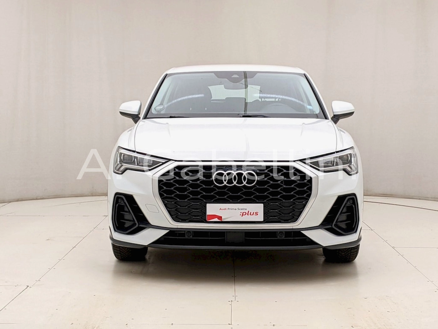 img-1 Audi Q3 Audi U1283661
