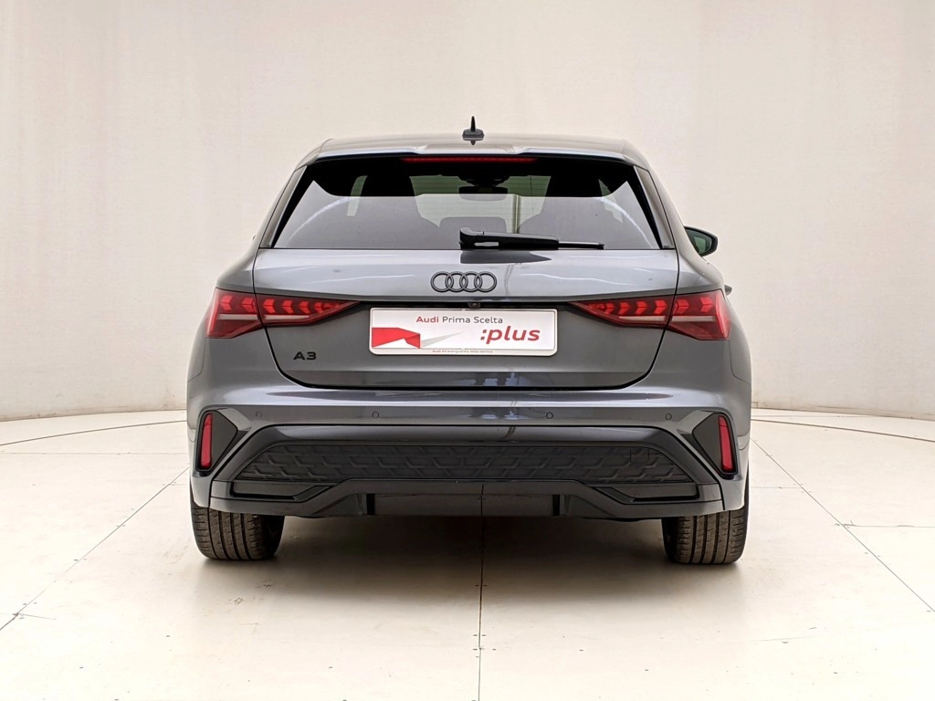 img-4 Audi A3 Audi U1283480