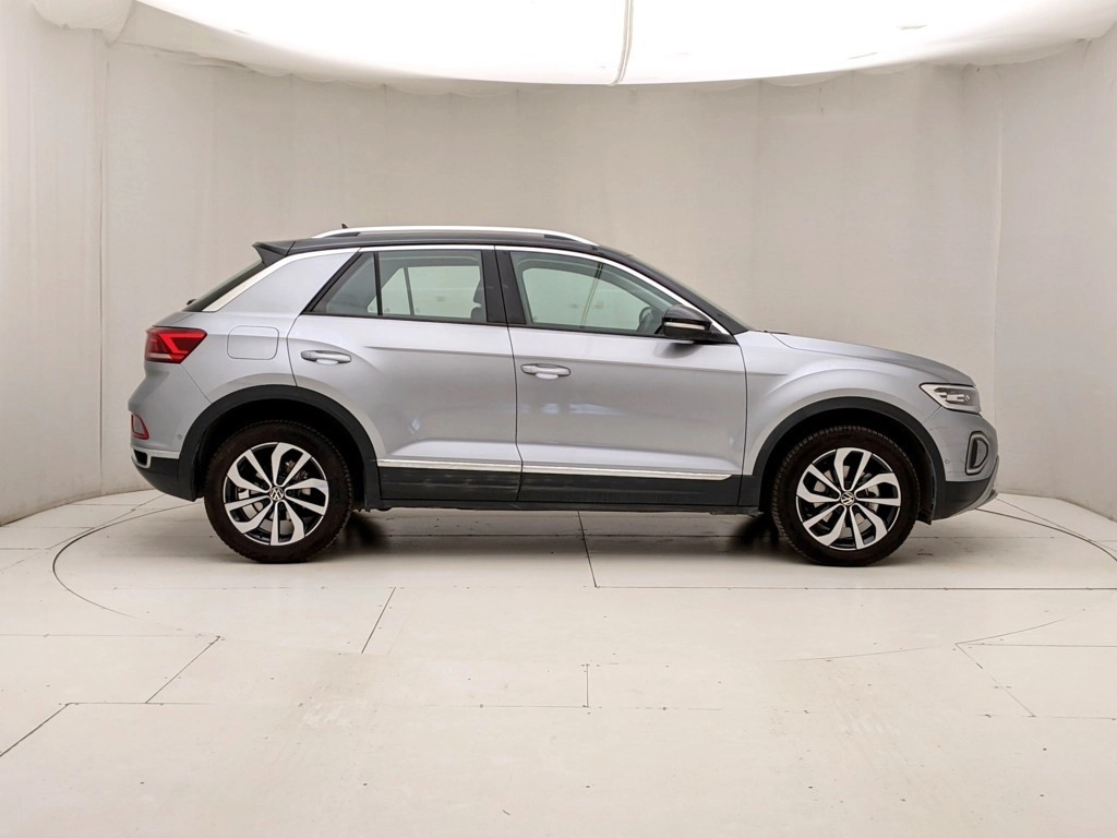 img-2 Volkswagen T-Roc Volkswagen U1284057