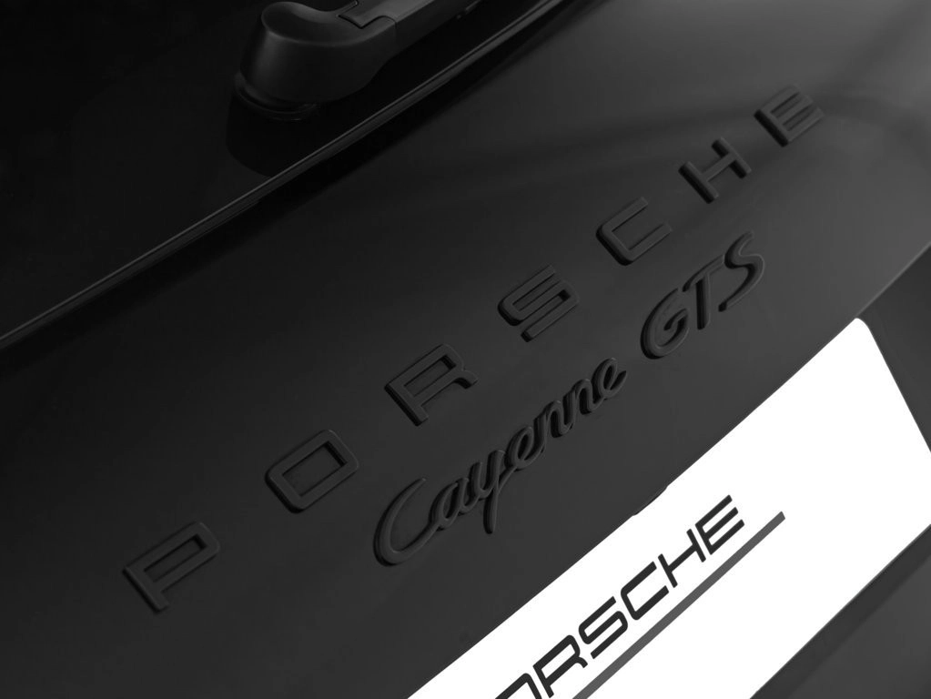 img-4 Porsche Cayenne Porsche U1283055