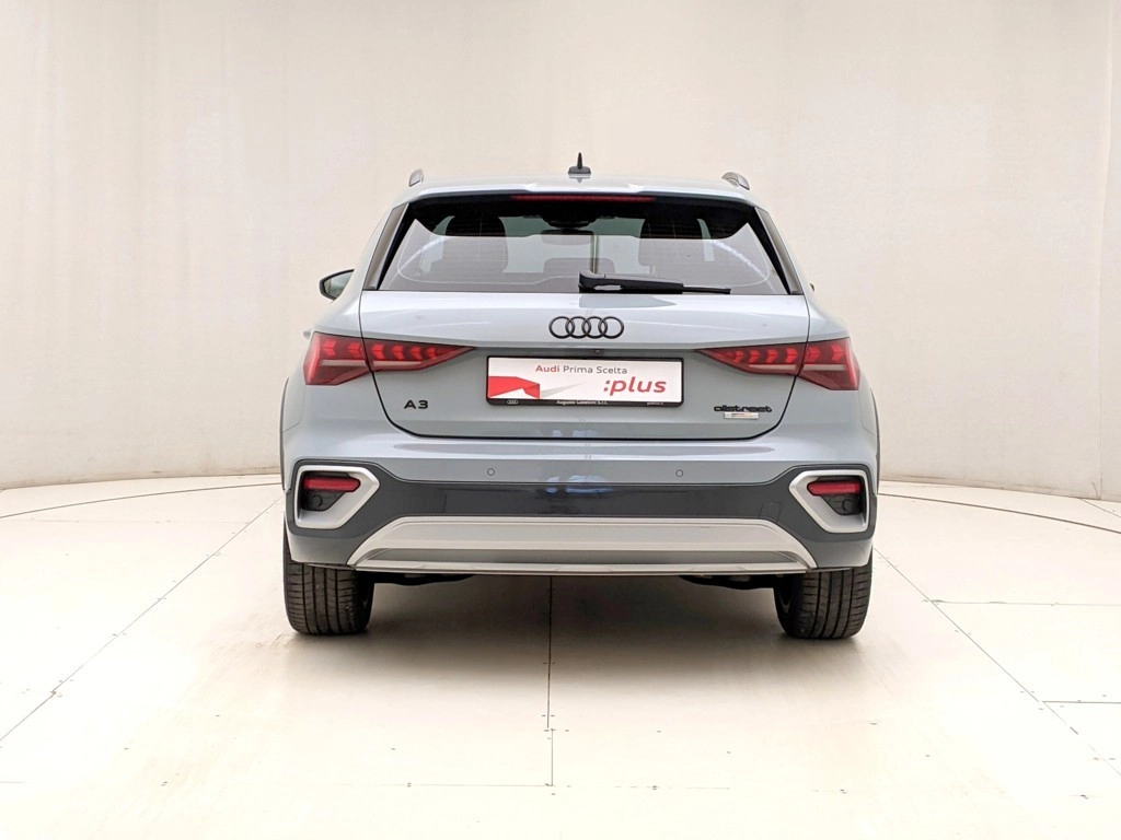 img-4 Audi A3 Audi U1283339