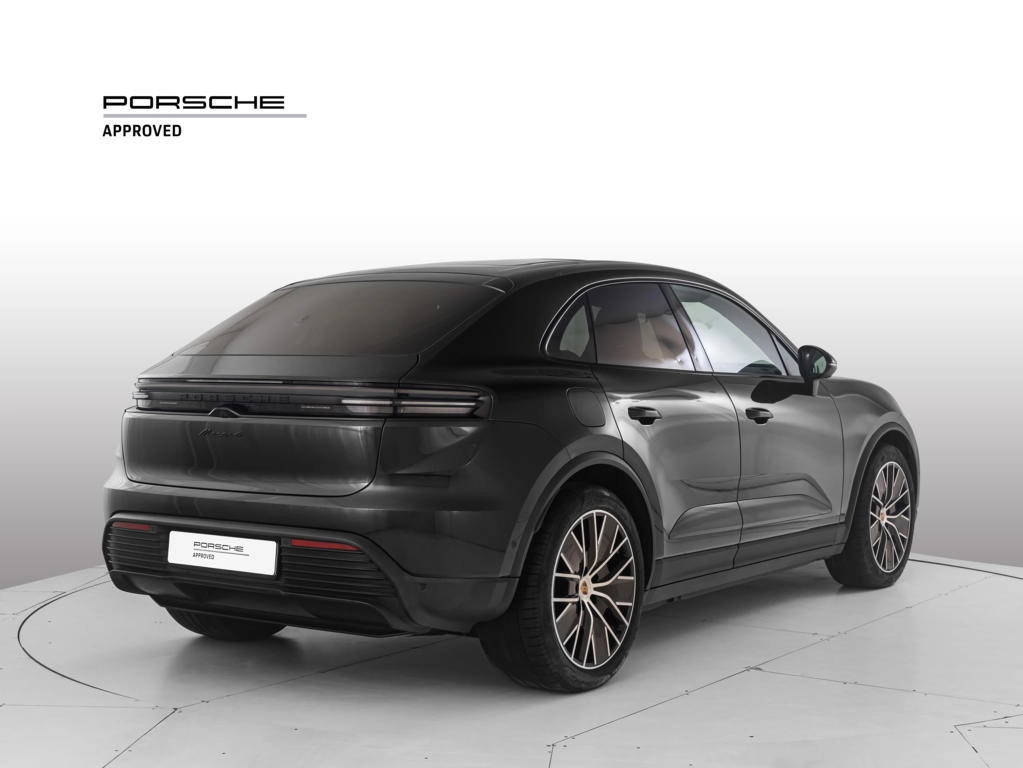 img-4 Porsche Macan Porsche U1284221