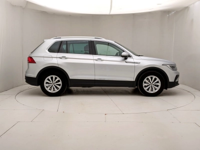 Volkswagen Tiguan - U1281261 