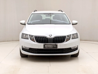 Skoda Octavia - U1283144 