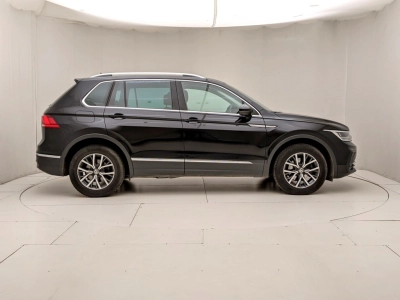 Volkswagen Tiguan - U1282452 