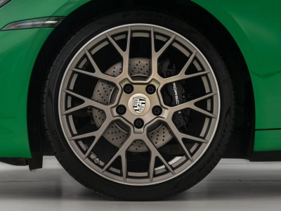 Porsche 911 - U1280514 