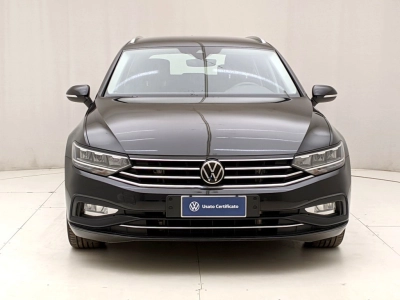 Volkswagen Passat - U1282228 