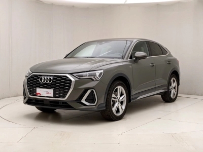 Audi Q3 Audi U1282689