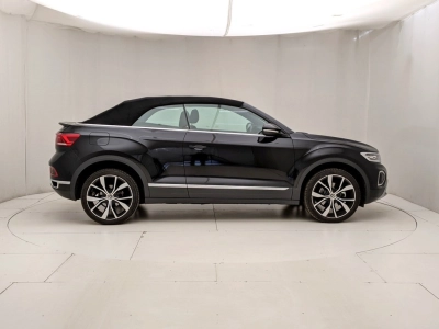 Volkswagen T-Roc - U1281940 