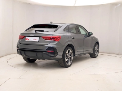 Audi Q3 - U1284517 