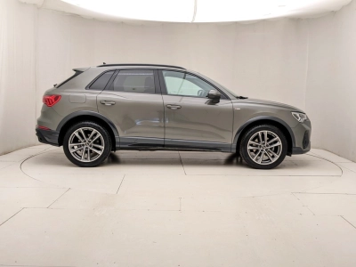 Audi Q3 - U1283401 