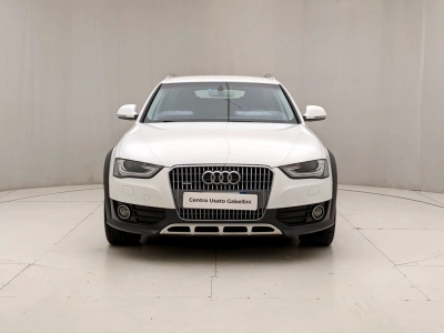 Audi A4 - U1282402 