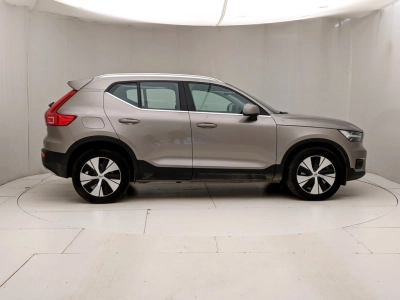 Volvo XC40 - U1281508 