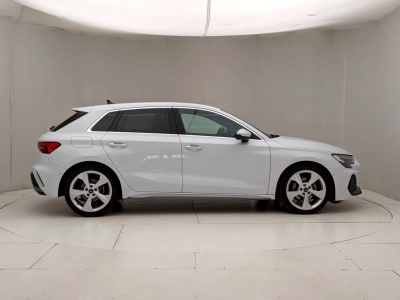 Audi Audi - U1282685 