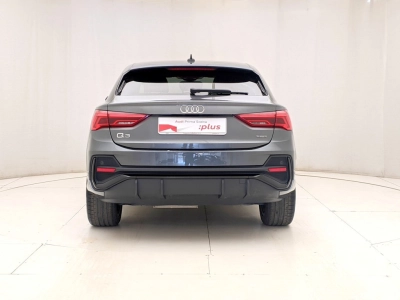 Audi Q3 - U1284517 