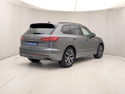 Volkswagen Touareg - U1284012 