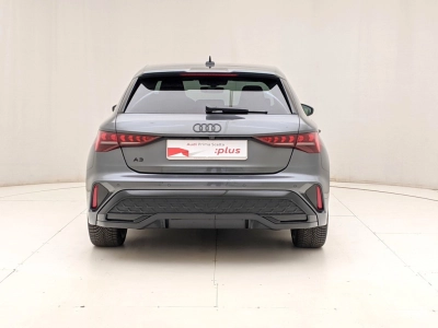 Audi Audi - U1284710 