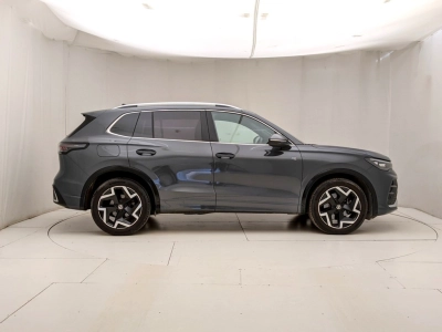 Volkswagen Tiguan - U1283598 