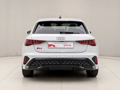 Audi Audi - U1282685 