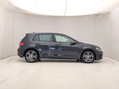 Volkswagen Golf - U1284276 