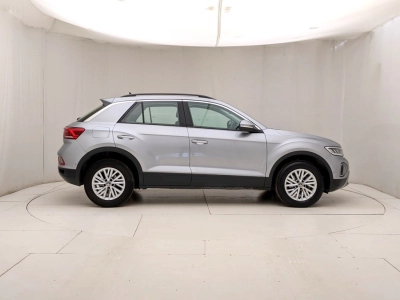 Volkswagen T-Roc - U1283939 