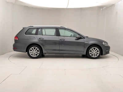 Volkswagen Golf - U1279328 