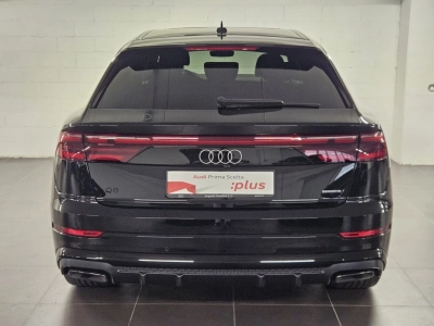 Audi Q8 - N1250028 