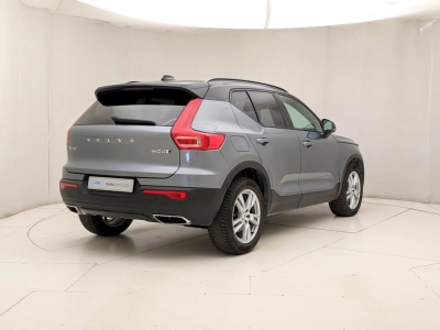 Volvo XC40 - U1283880 