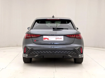 Audi Audi - U1282688 