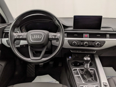 Audi A4 - U1281861 