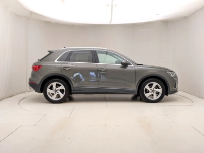 Audi Q3 - U1284318 