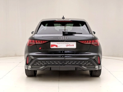 Audi Audi - U1282686 