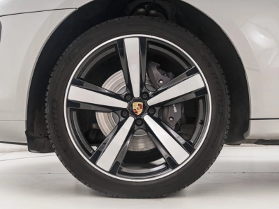 Porsche Macan - U1282758 