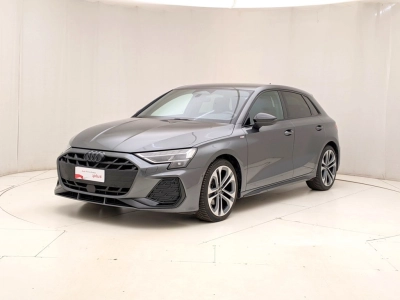 Audi Audi - U1284710 