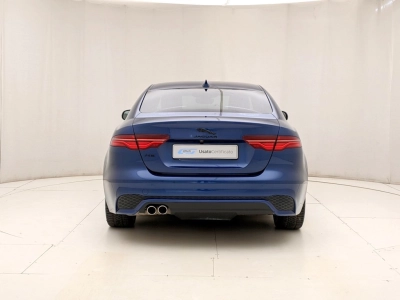 Jaguar XE - U1283553 