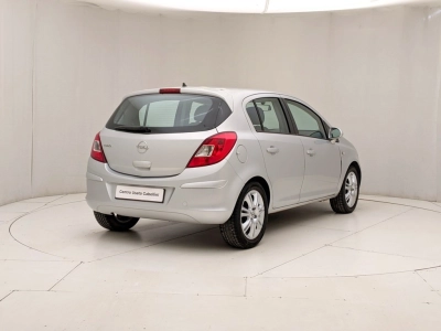 Opel Corsa - U1282678 