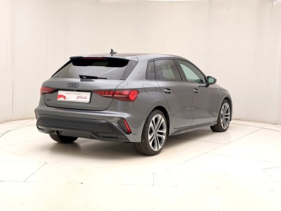 Audi Audi - U1284710 