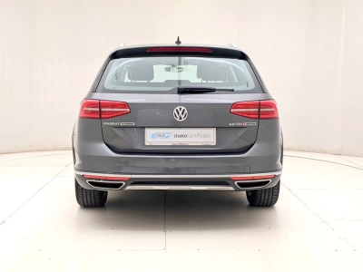 Volkswagen Passat - U1284546 