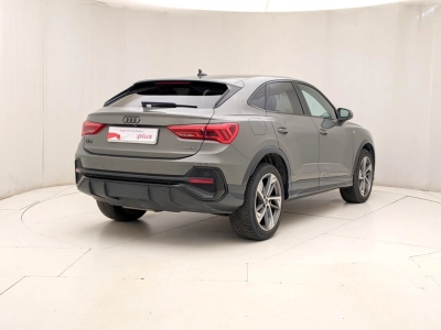 Audi Q3 - U1284704 
