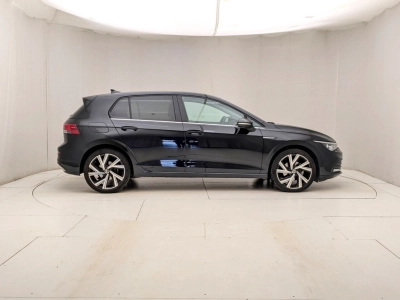 Volkswagen Golf - U1284055 