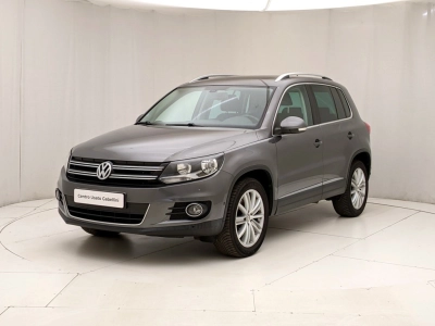 Volkswagen Tiguan Volkswagen U1282198