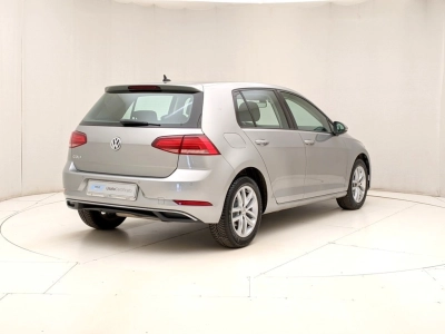 Volkswagen Golf - U1283313 