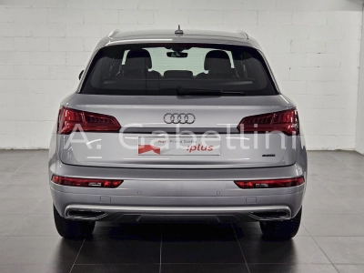 Audi Q5 - U1282709 