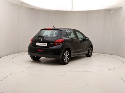 Peugeot 208 - U1282844 