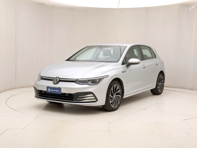 Volkswagen Golf - U1284104 