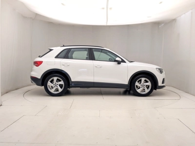 Audi Q3 - U1284456 