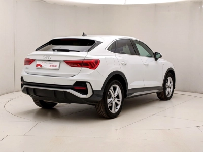 Audi Q3 - U1283134 