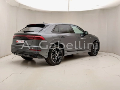 Audi Q8 - N1250034 