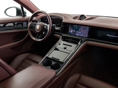 Porsche PANAMERA - N1245106 